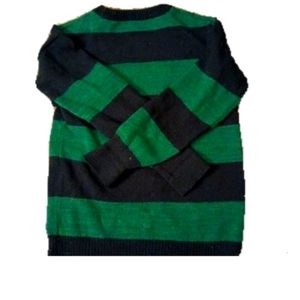 size - small color- green and black